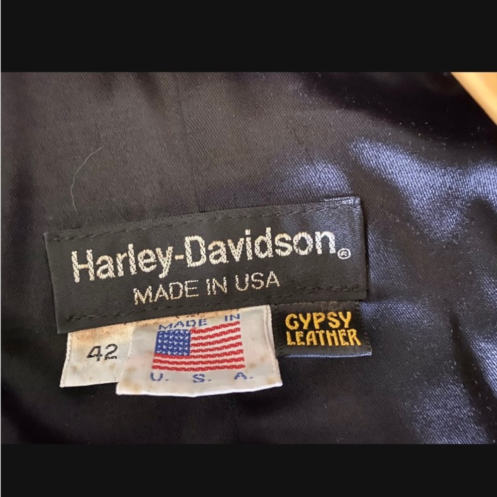 HD woman’s leather bike jacket